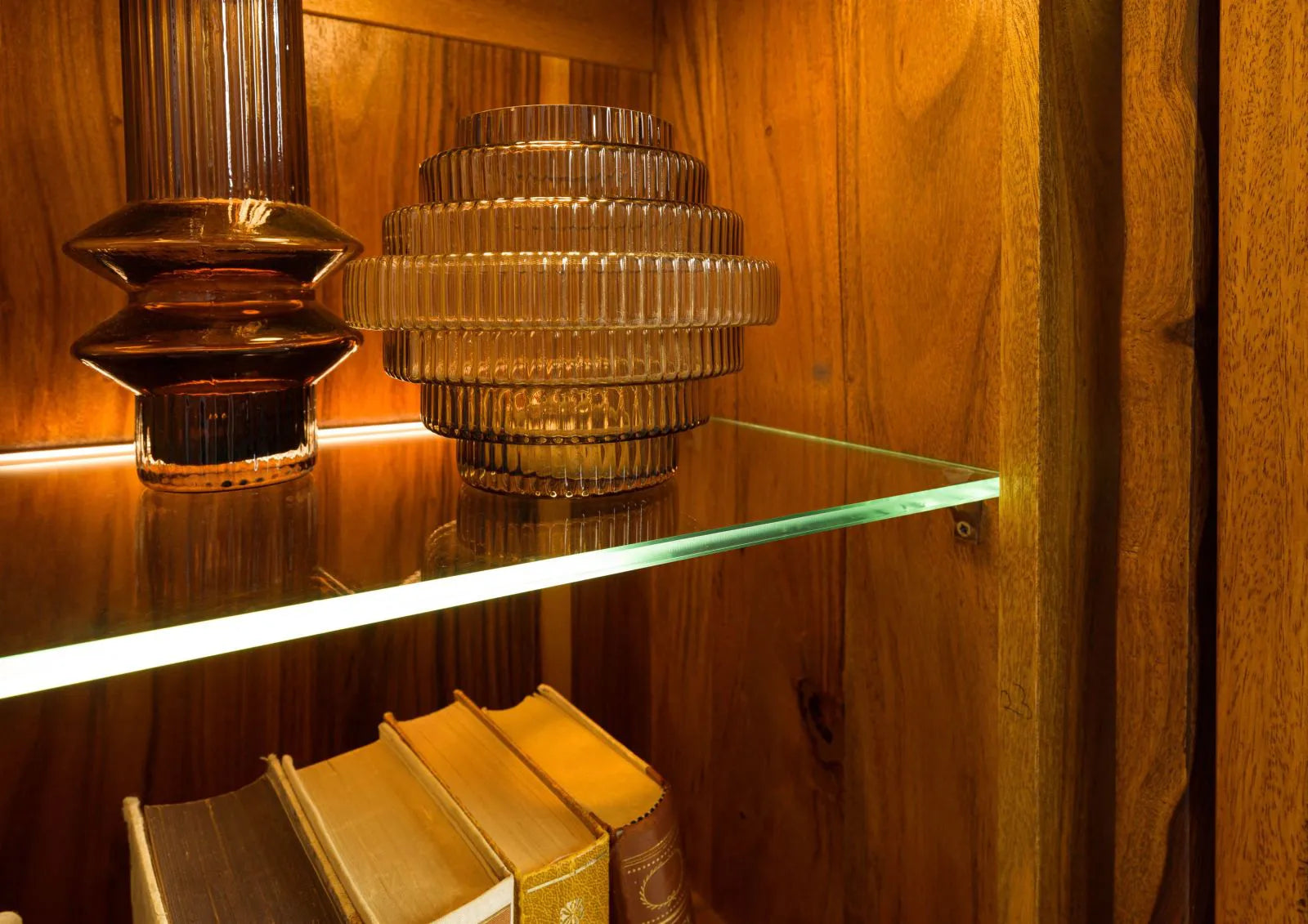 THE WOODEN CITY Rosewood display cabinet #220 (HONEY)