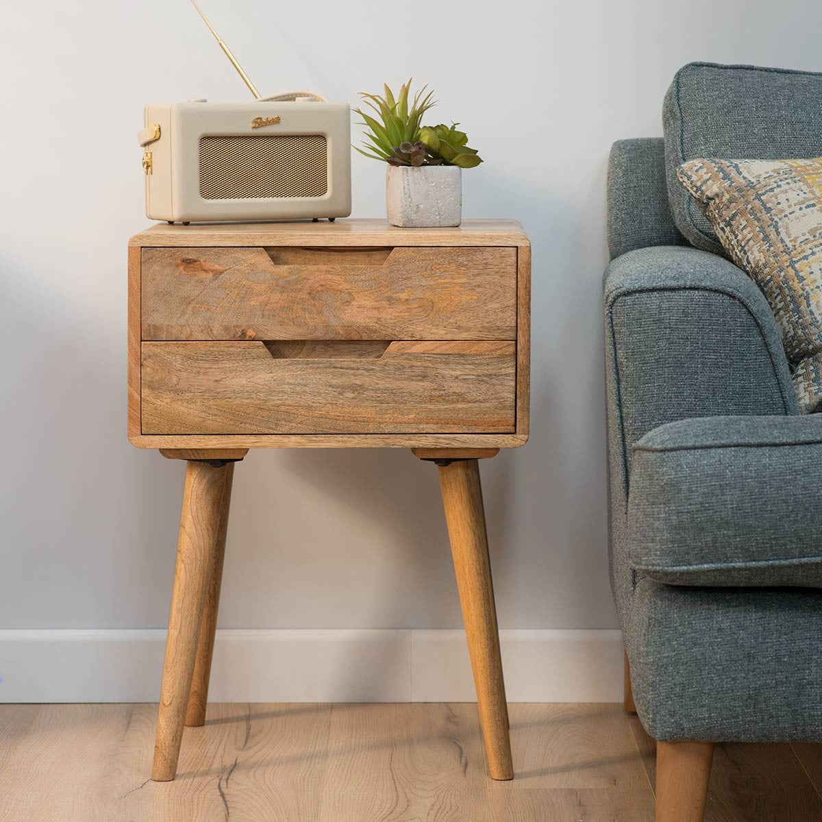 THE WOODEN CITY Oslo Walnut Mango Side Table/Bedside Table