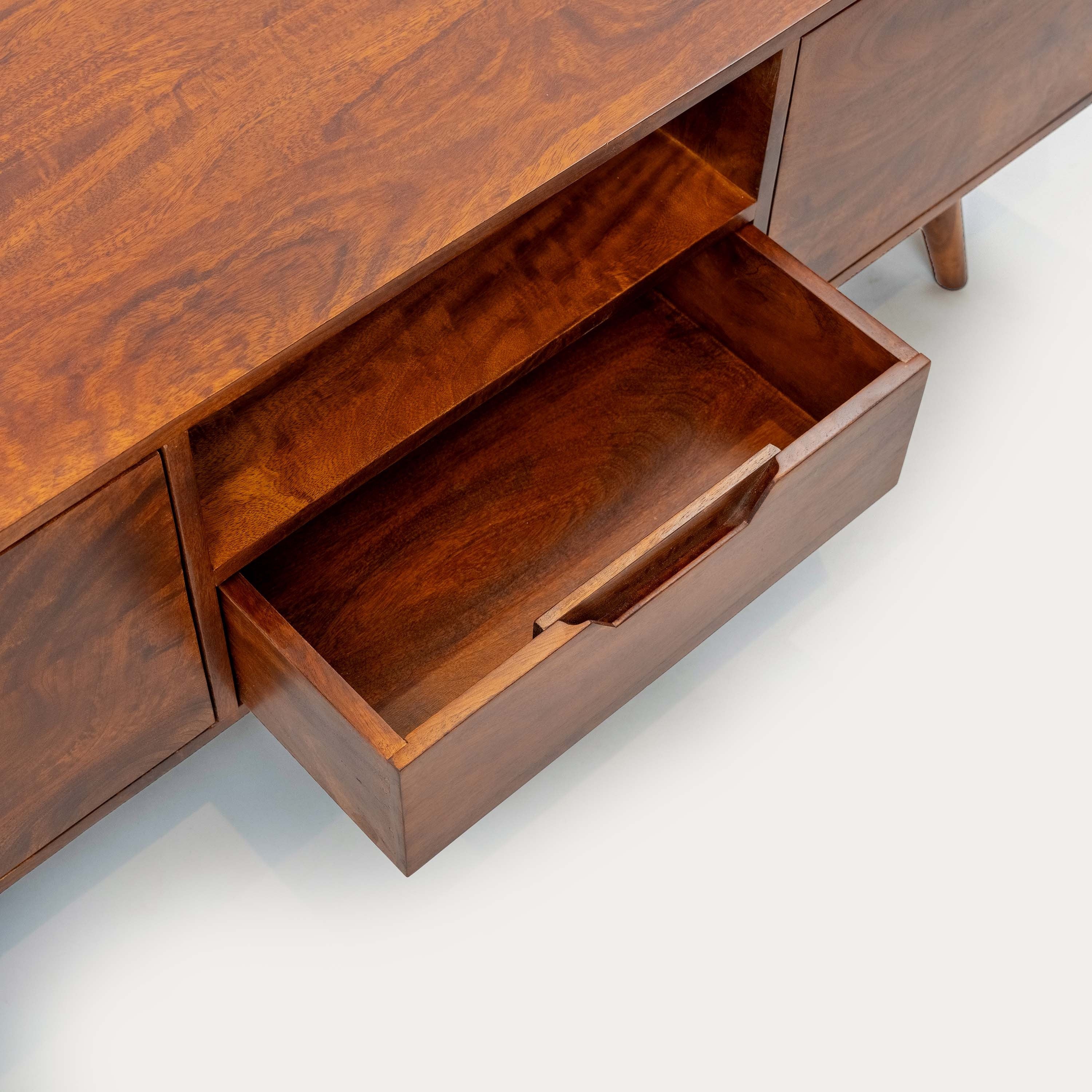 THE WOODEN CITY Honey Mango Large TV Unit