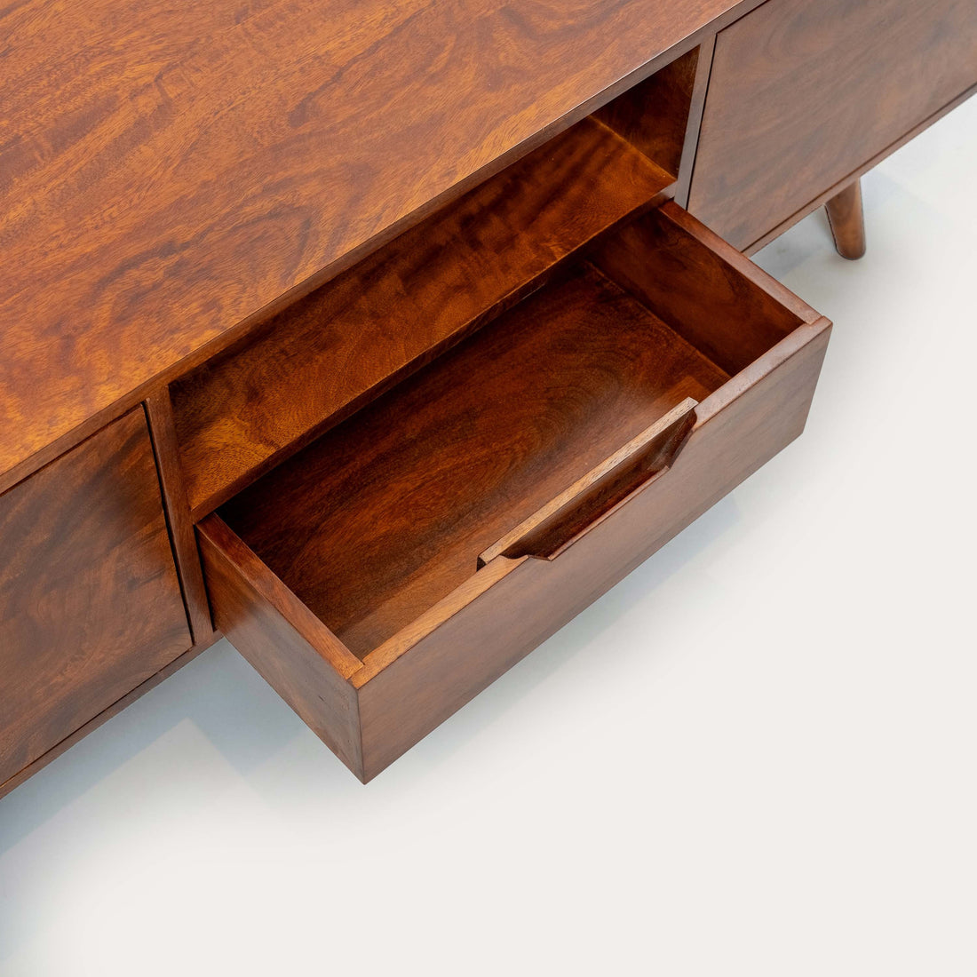 THE WOODEN CITY Honey Mango Large TV Unit